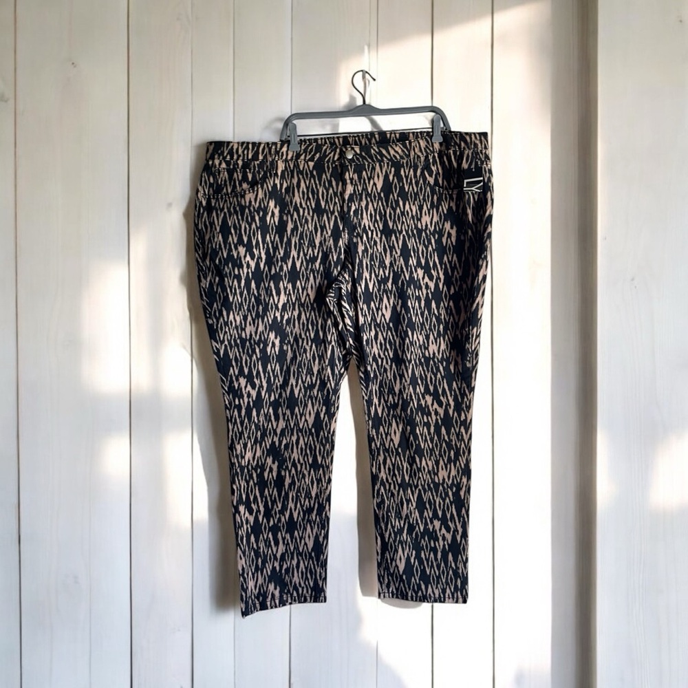 LYS Women’s Size 26W Patterned Black and Beige Jeans - Picture 3 of 15